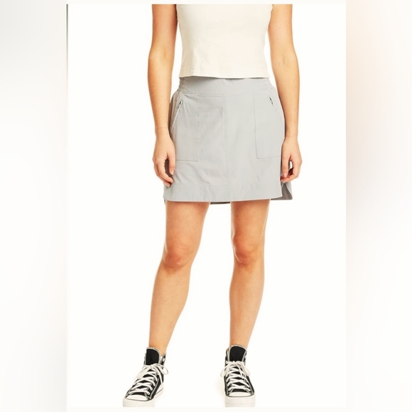 Athleta Chelsea Cargo Skort Women's Size 4 Gray Stretch Pockets Active Outdoor - Picture 12 of 12